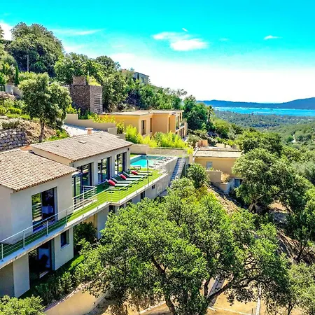Prestige Avec Piscine Et Sa Vue Au Calme * Grimaud