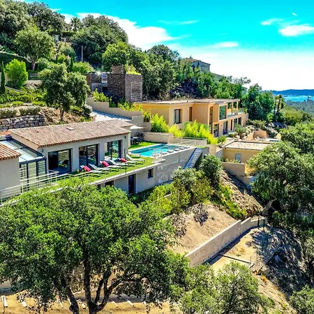 Prestige Avec Piscine Et Sa Vue Au Calme Villa Grimaud