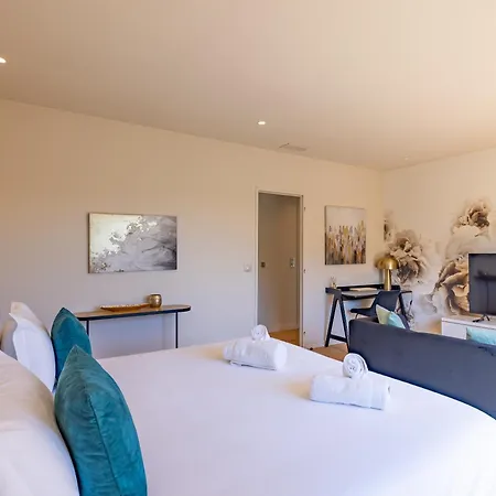 Prestige Avec Piscine Et Sa Vue Au Calme Villa